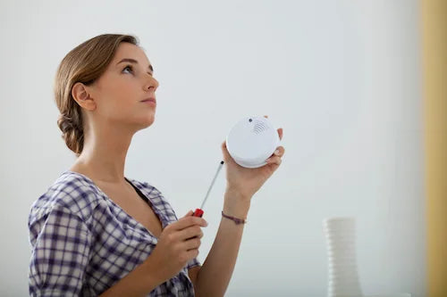 Install & maintain smoke alarms to save lives
